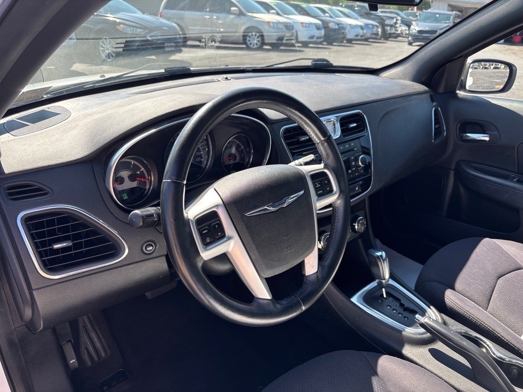 2014 Chrysler 200 Touring