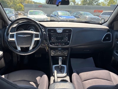 2014 Chrysler 200 Touring