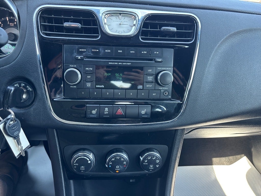 2014 Chrysler 200 Touring