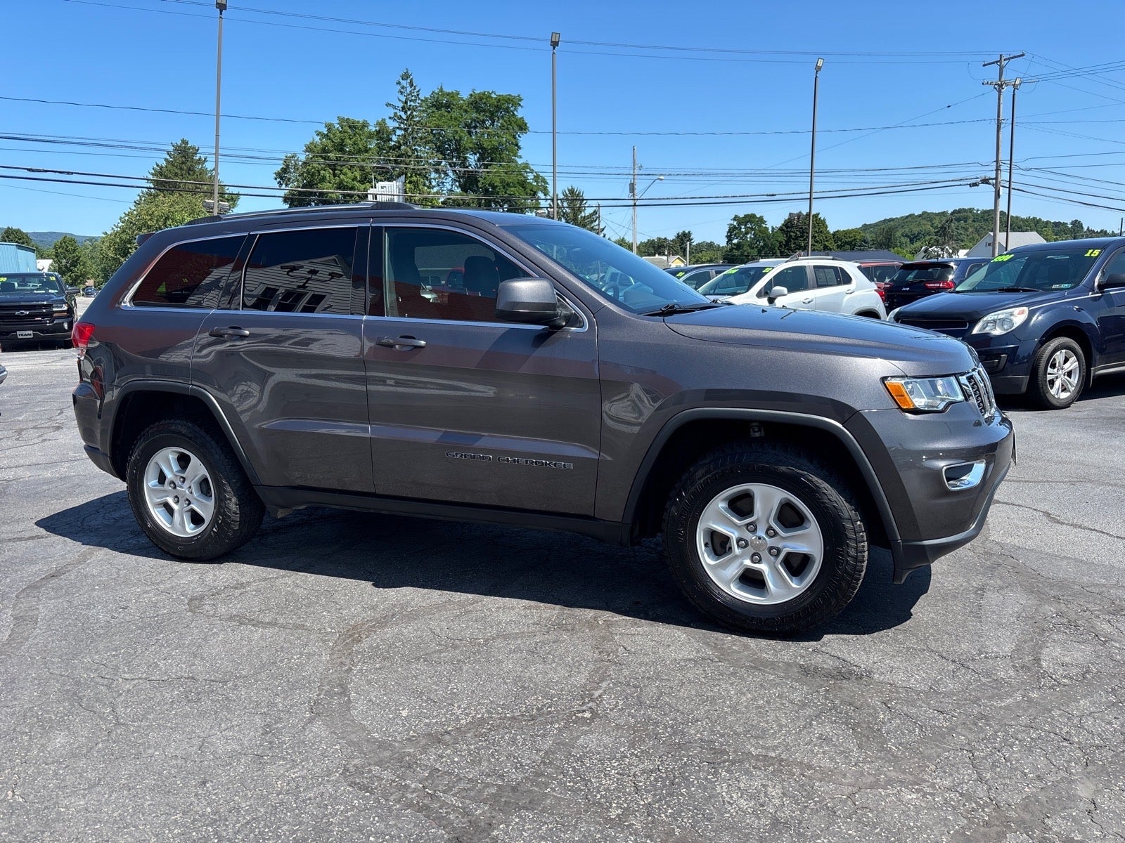 2017 Jeep Grand Cherokee Laredo