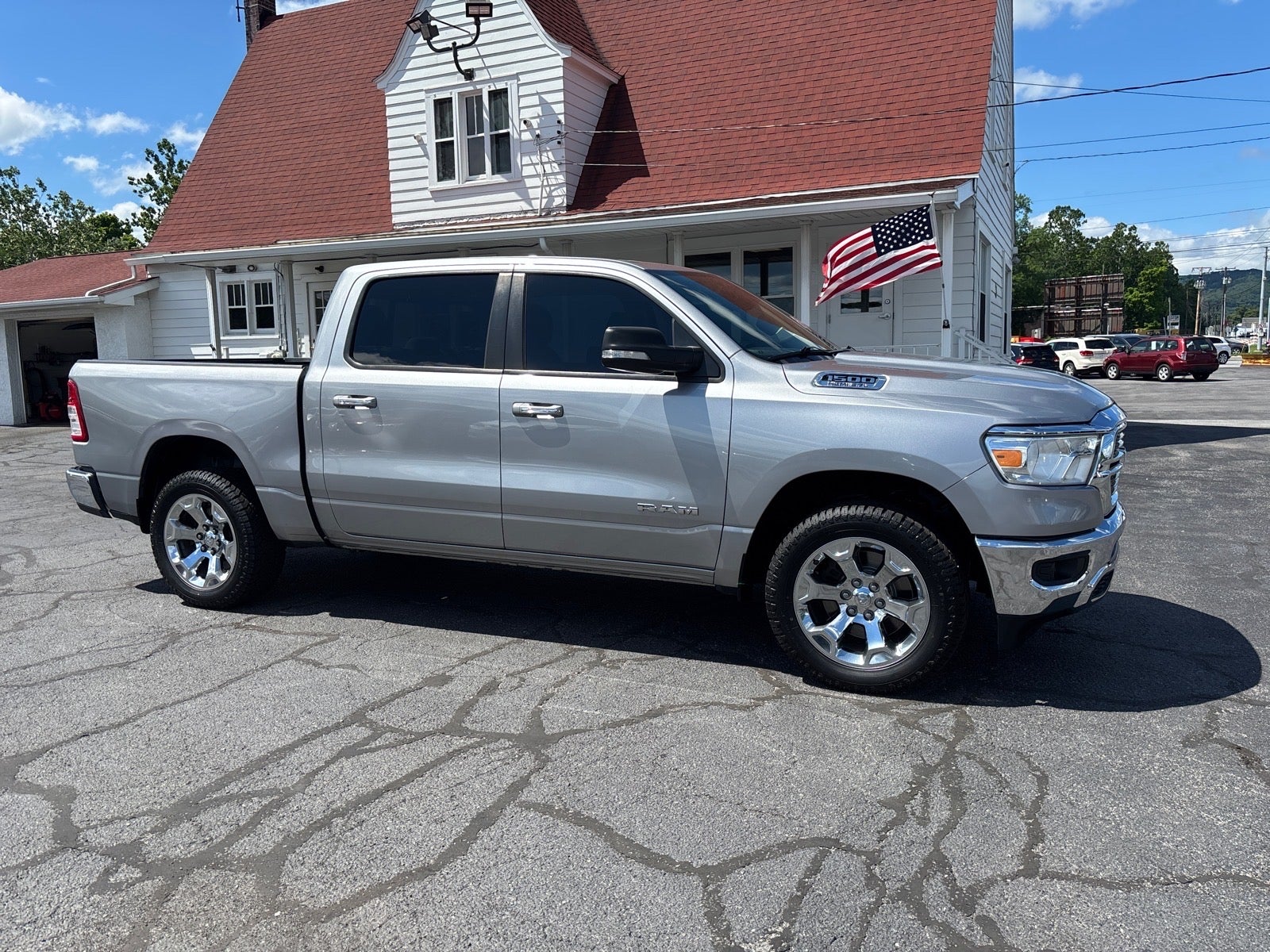 2019 RAM 1500 Big Horn/Lone Star Crew Cab 4x4 5'7" Box