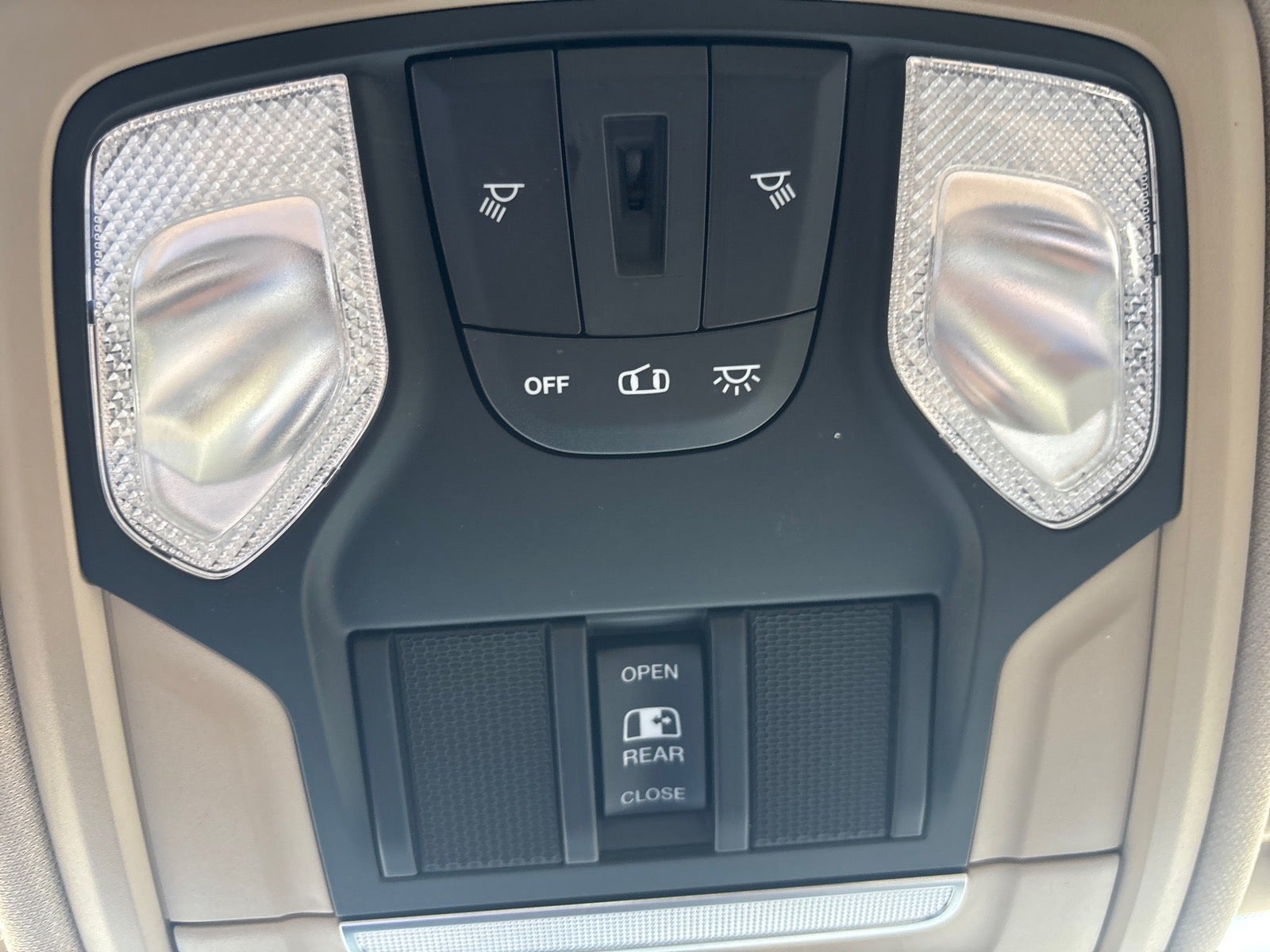 2019 RAM 1500 Big Horn/Lone Star Crew Cab 4x4 5'7" Box