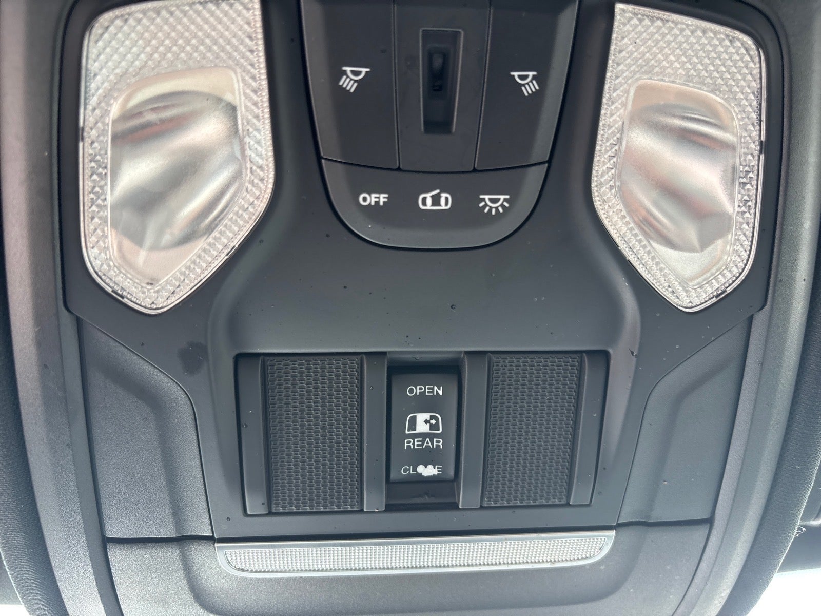2019 RAM 1500 Big Horn/Lone Star Crew Cab 4x4 5'7" Box