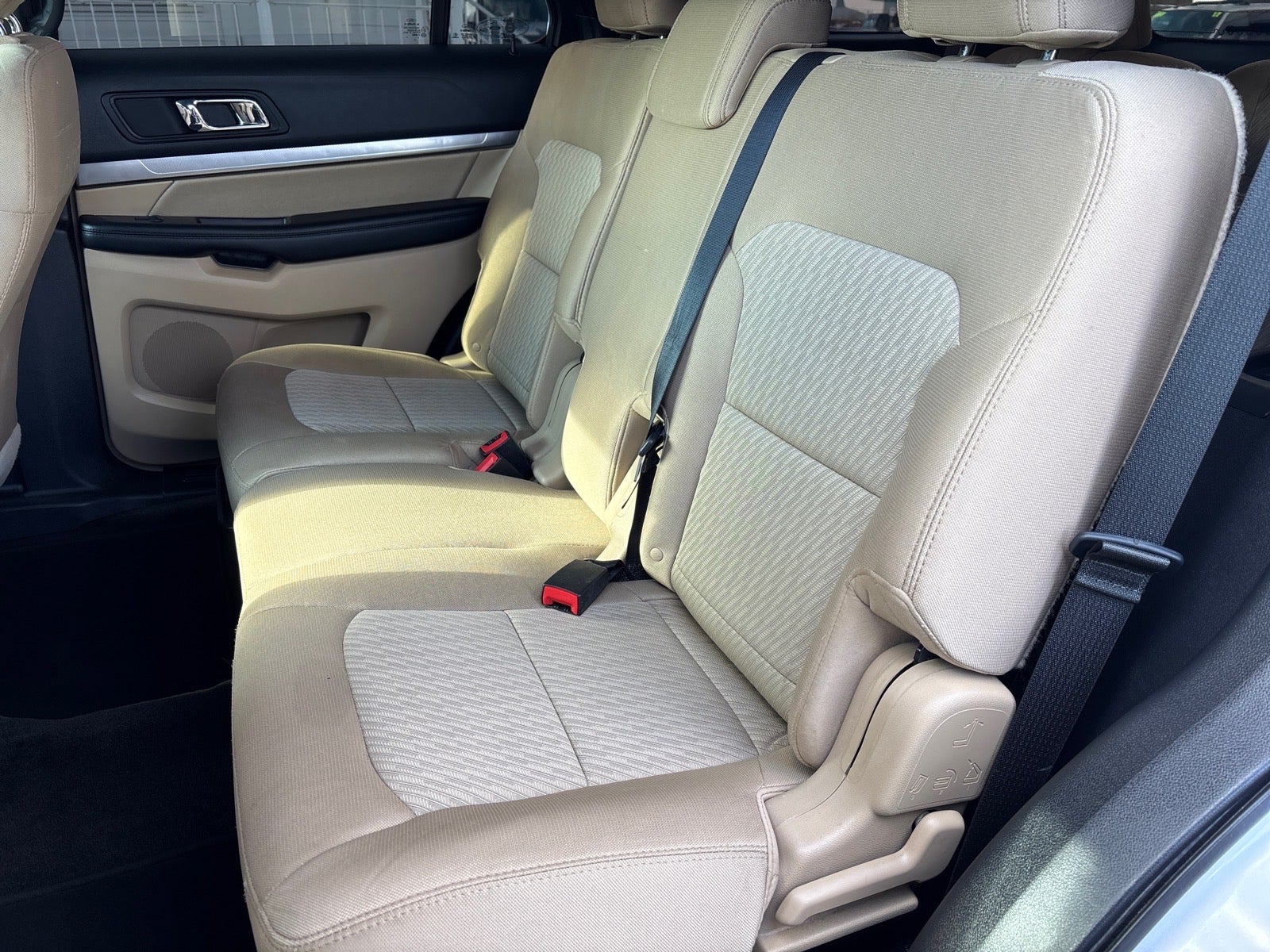 2017 Ford Explorer Base