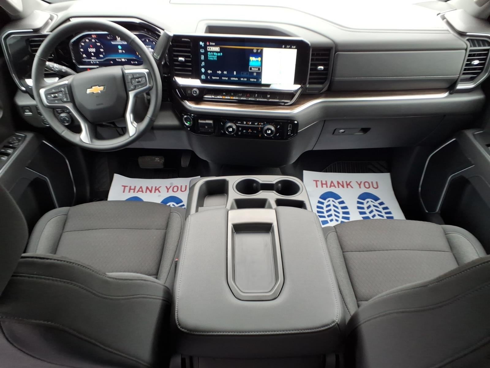 2025 Chevrolet Silverado 1500 LT (2FL)