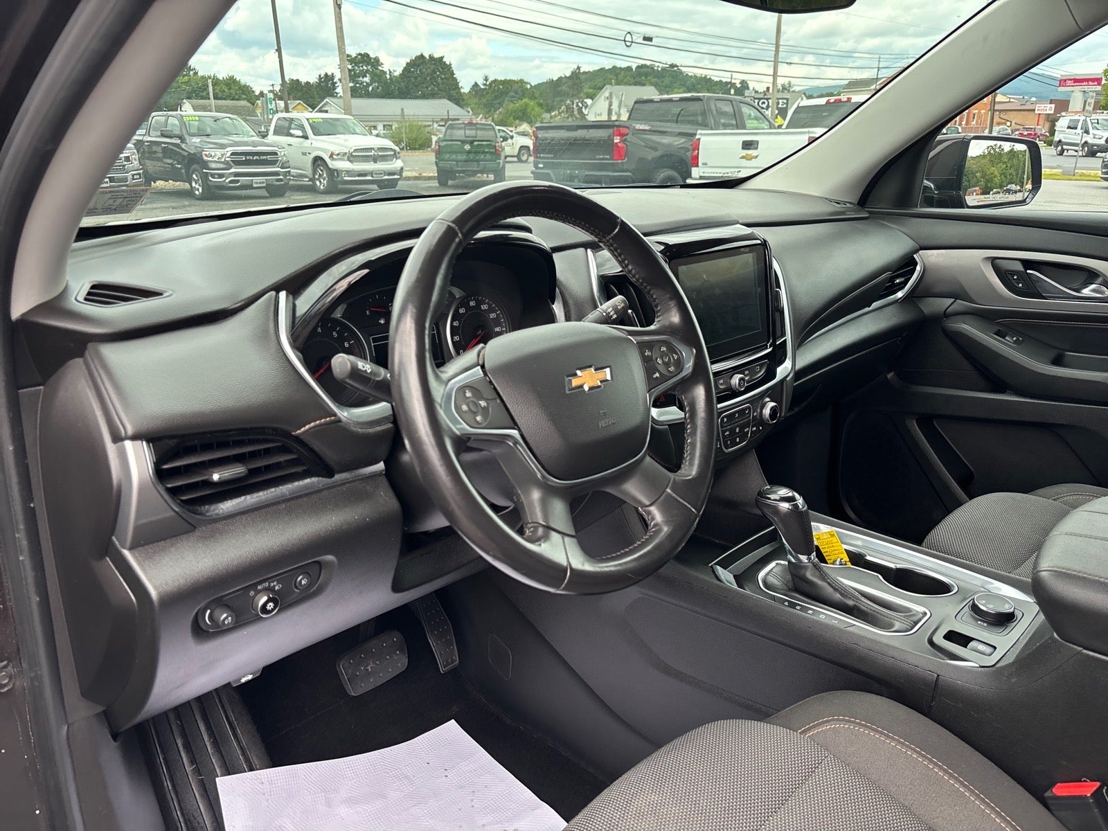 2018 Chevrolet Traverse LT Cloth