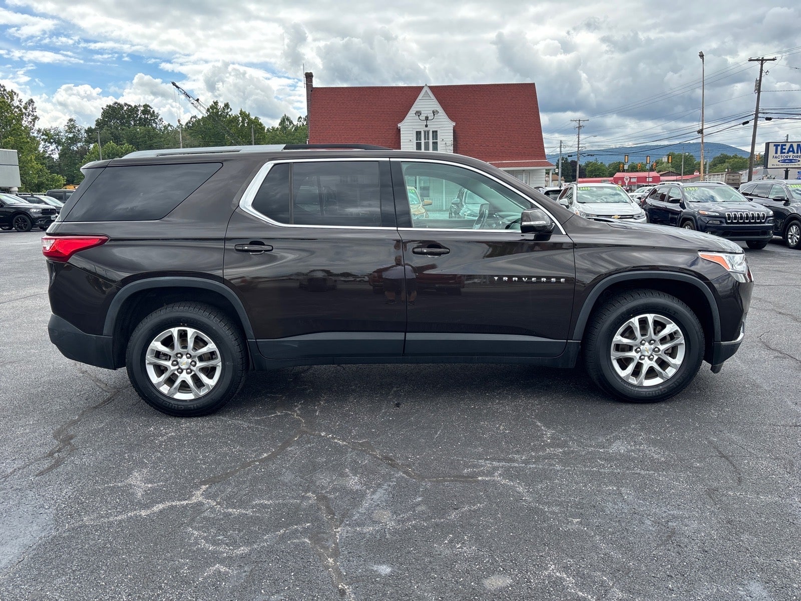 2018 Chevrolet Traverse LT Cloth