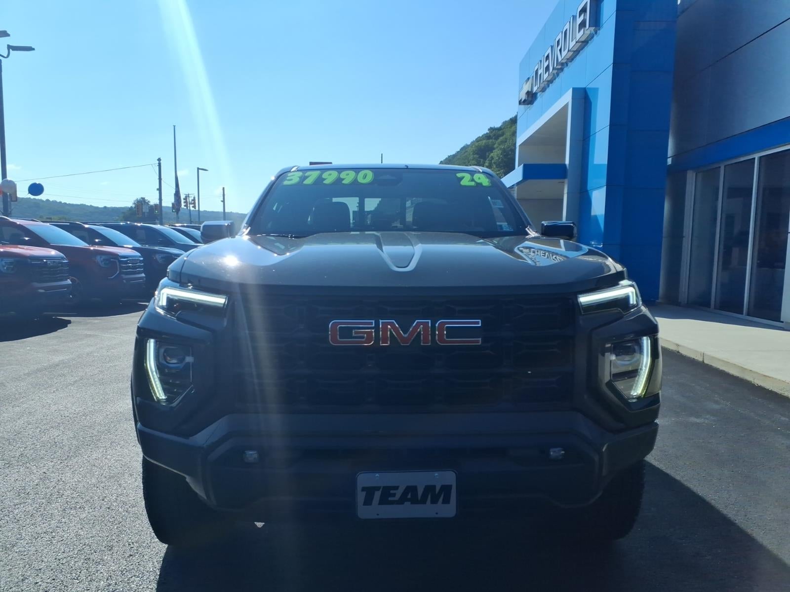 2024 GMC Canyon Elevation
