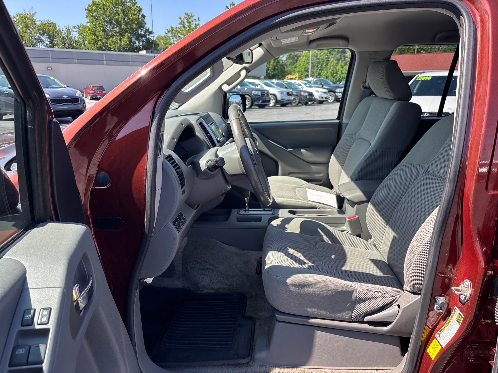 2016 Nissan Frontier SV