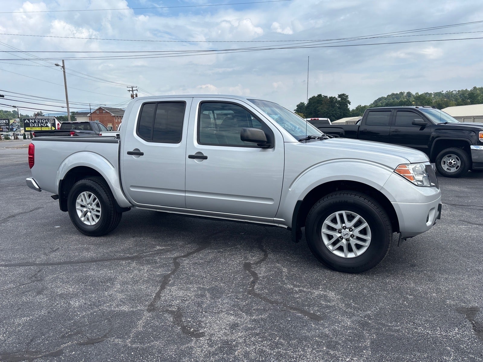 2021 Nissan Frontier Crew Cab SV 4x4