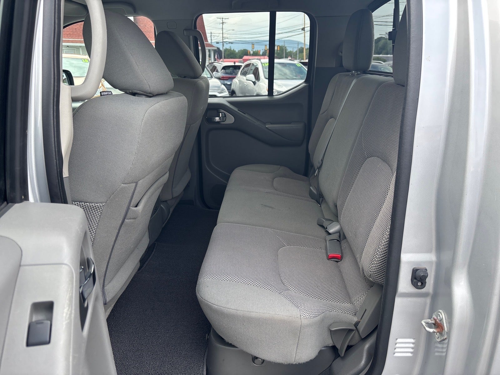 2021 Nissan Frontier Crew Cab SV 4x4