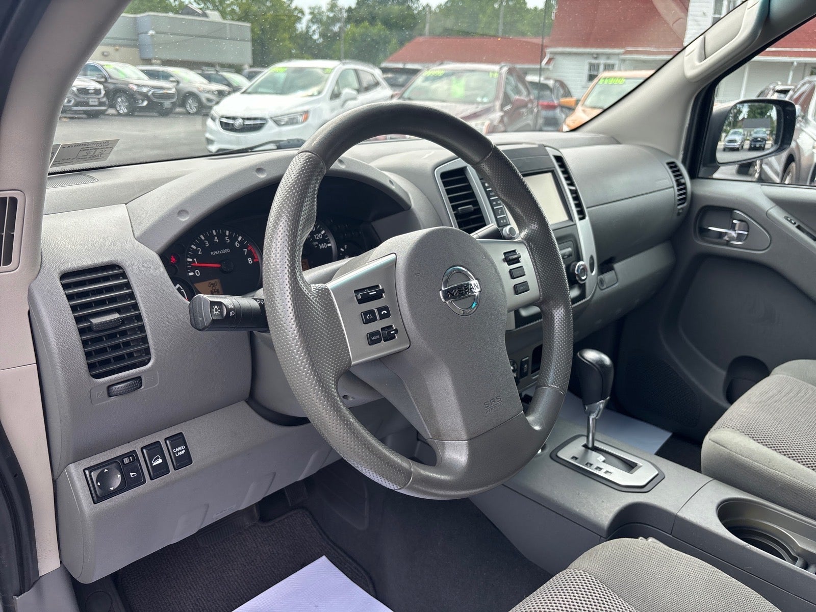 2021 Nissan Frontier Crew Cab SV 4x4