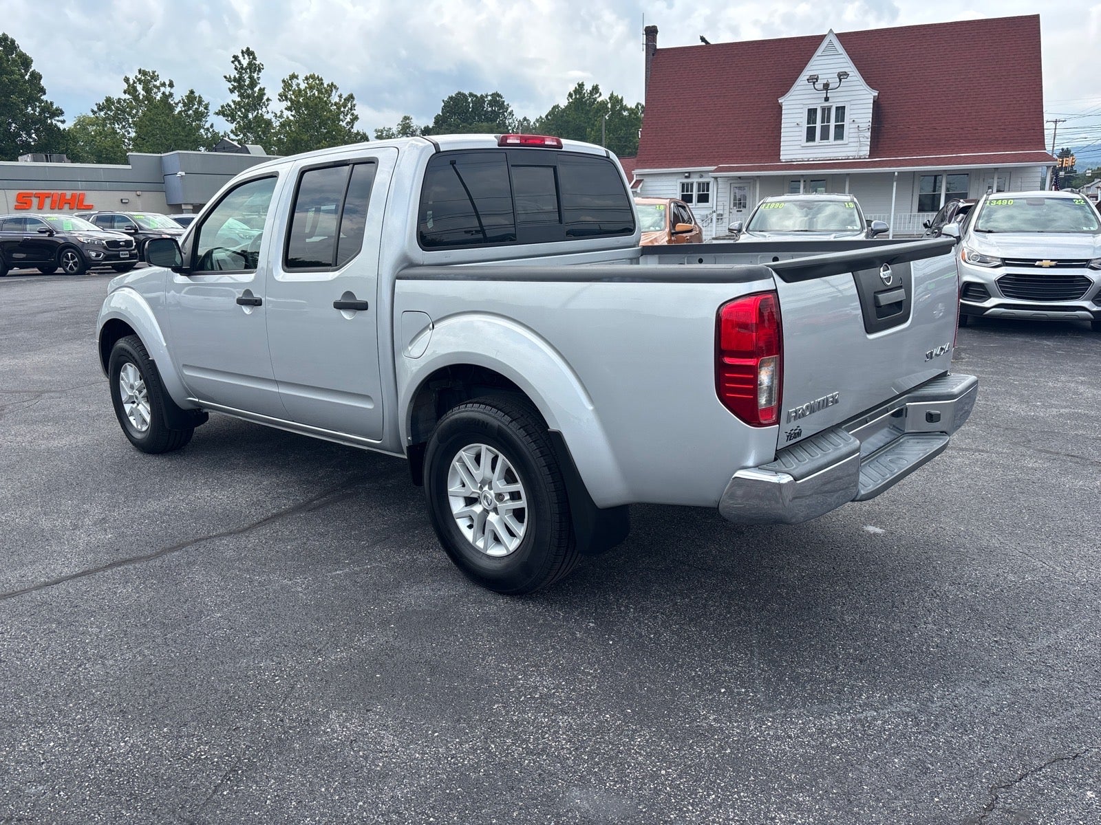 2021 Nissan Frontier Crew Cab SV 4x4