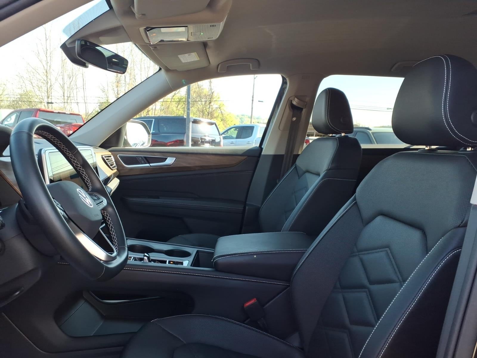 2025 Volkswagen Atlas 2.0T SE