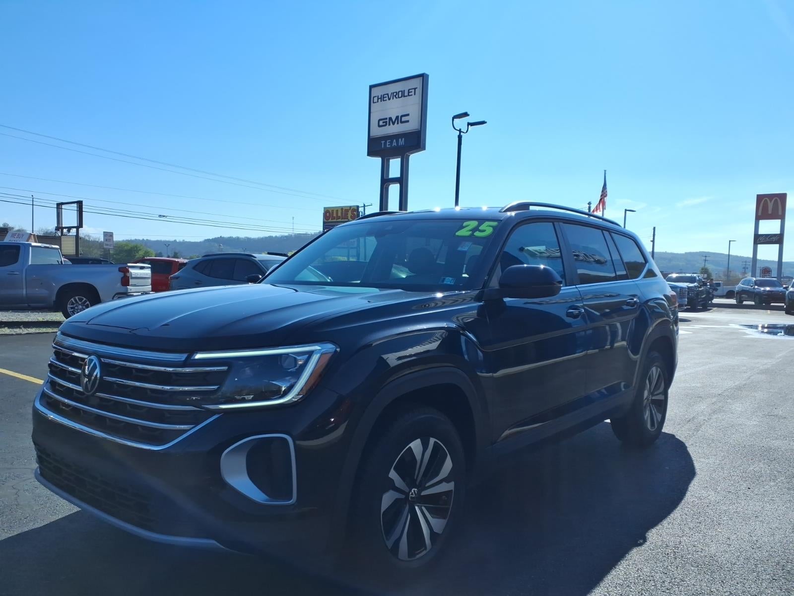 2025 Volkswagen Atlas 2.0T SE