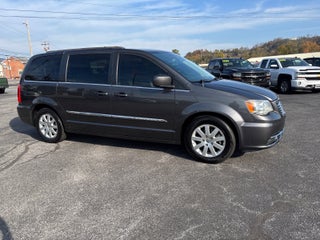 2016 Chrysler Town &amp; Country Touring
