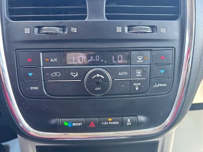 2016 Chrysler Town & Country Touring