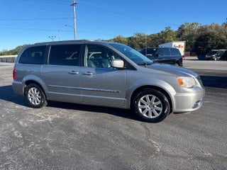 2016 Chrysler Town &amp; Country Touring