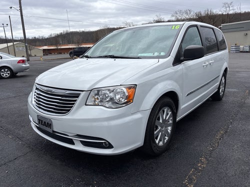 2016 Chrysler Town & Country Touring