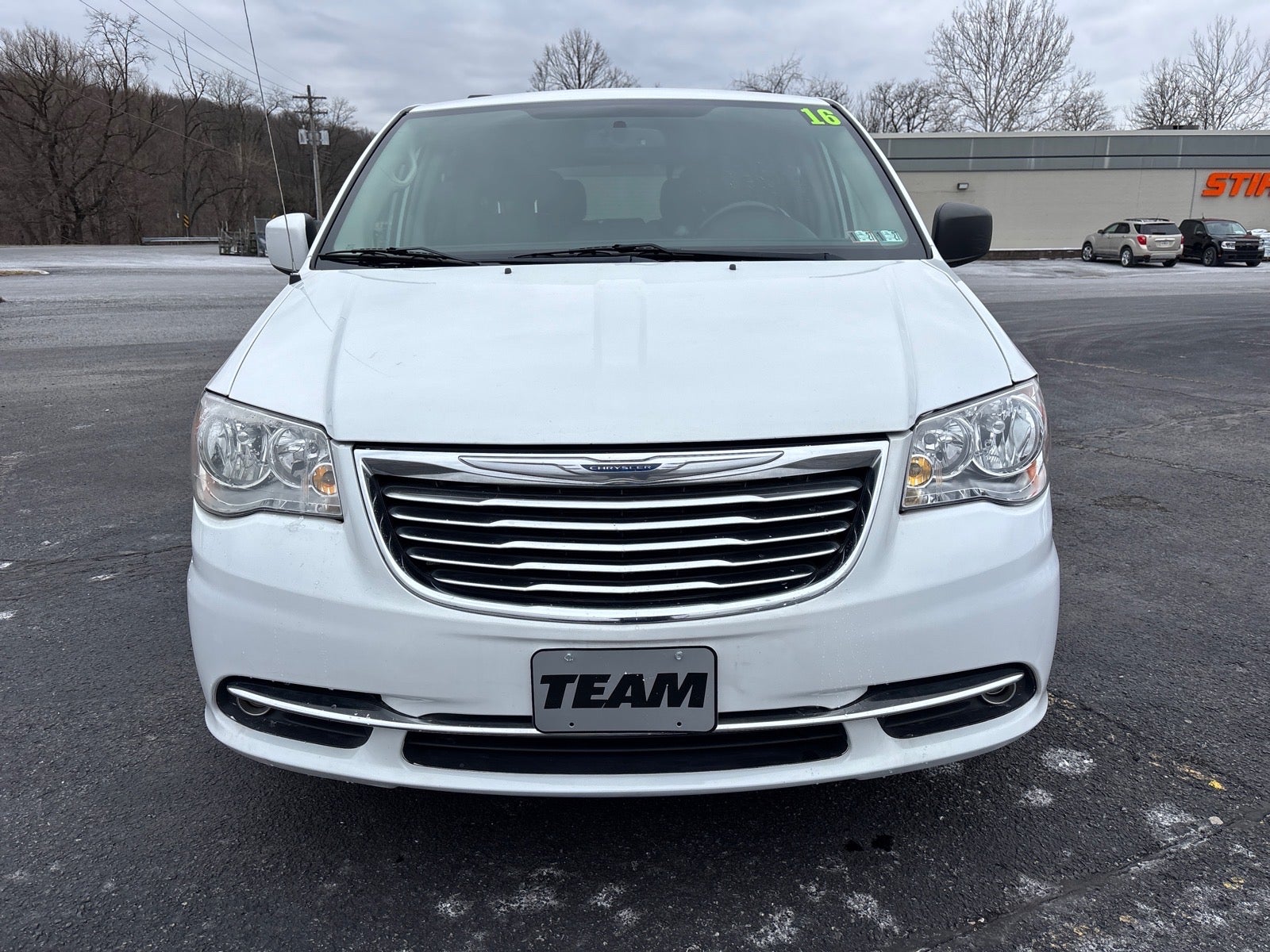 2016 Chrysler Town & Country Touring