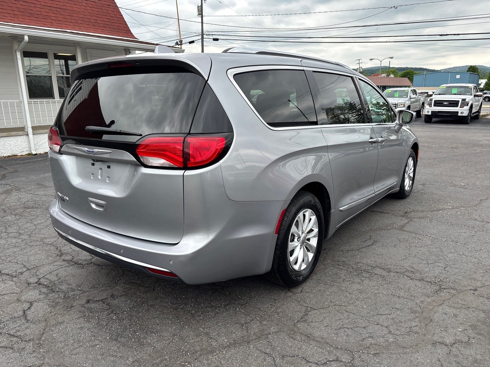 2019 Chrysler Pacifica Touring L