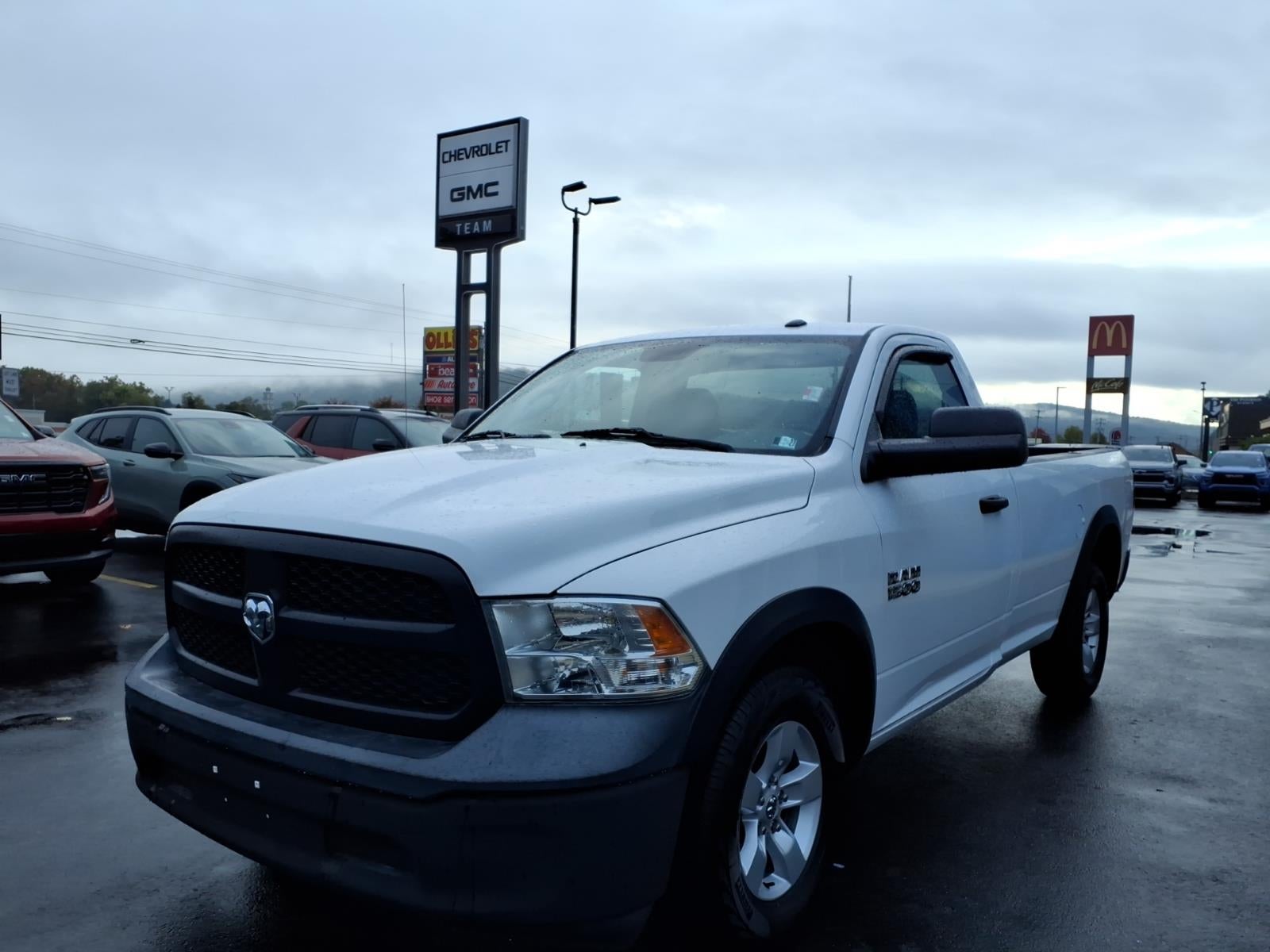 2018 RAM 1500 Tradesman Regular Cab 4x2 8' Box