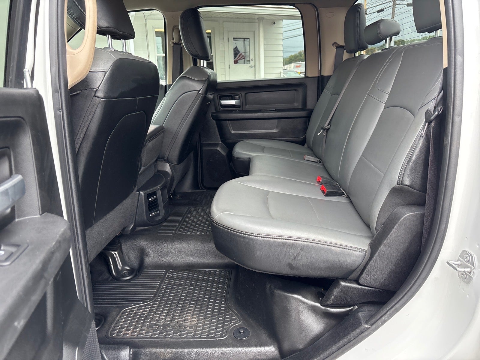 2019 RAM 2500 Tradesman Crew Cab 4x4 8' Box