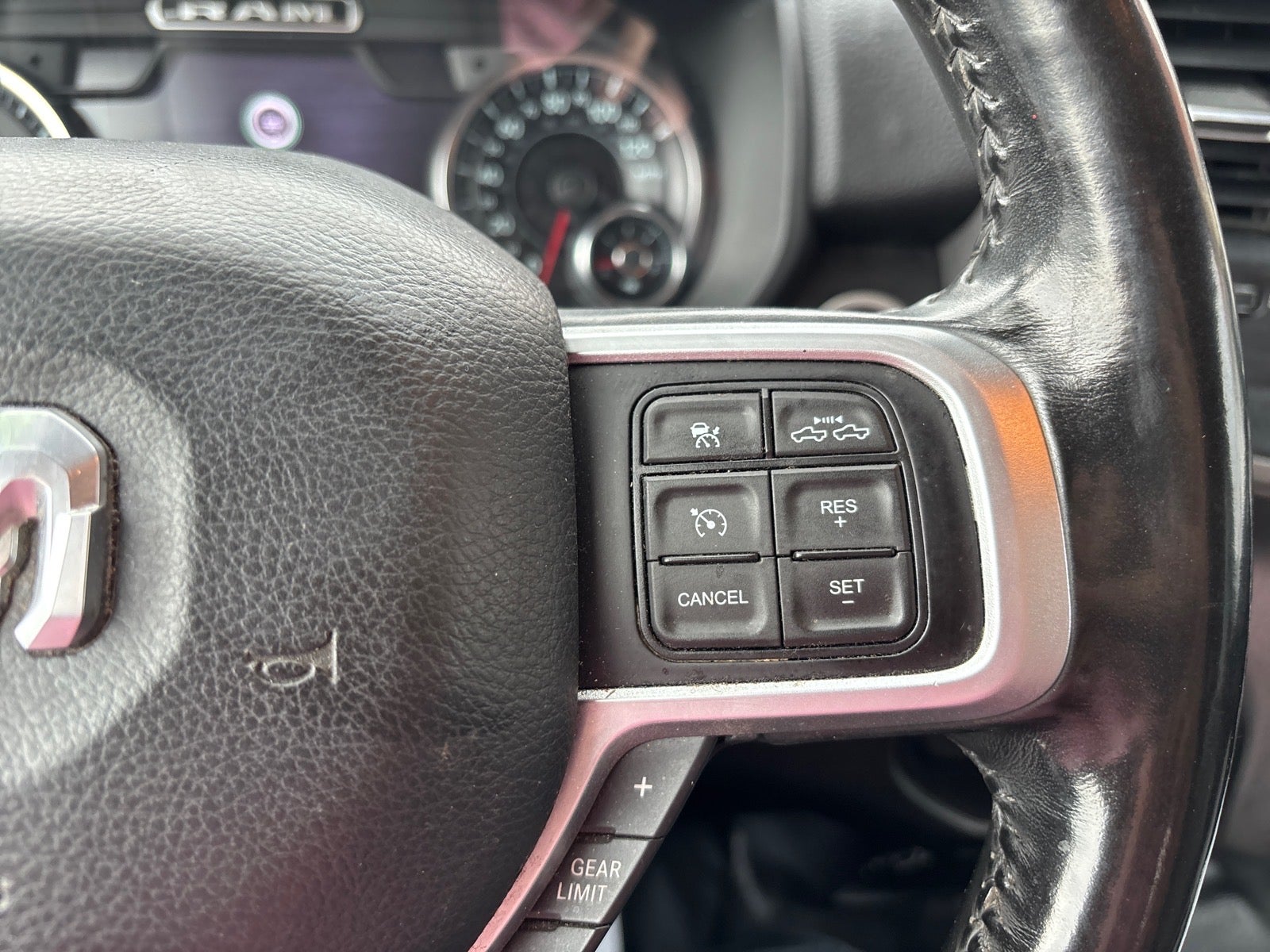 2019 RAM 2500 Tradesman Crew Cab 4x4 8' Box