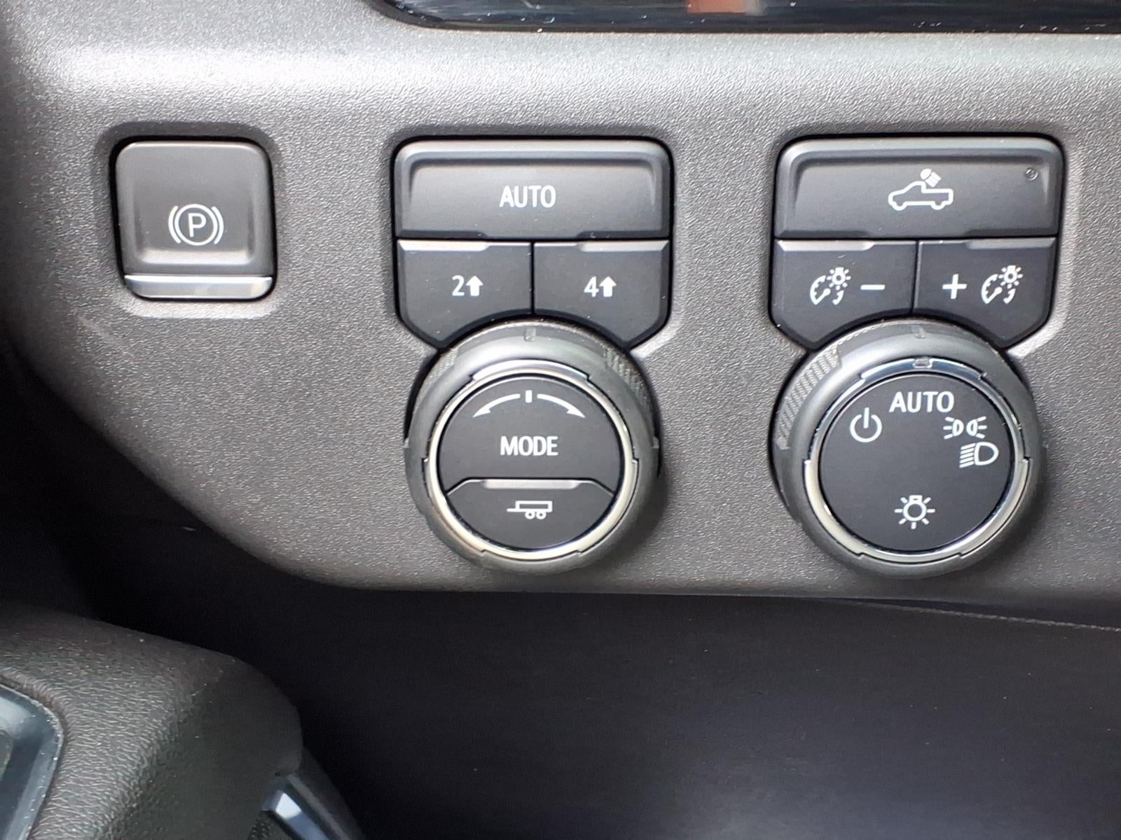 2023 Chevrolet Silverado 1500 LT - Photo 18