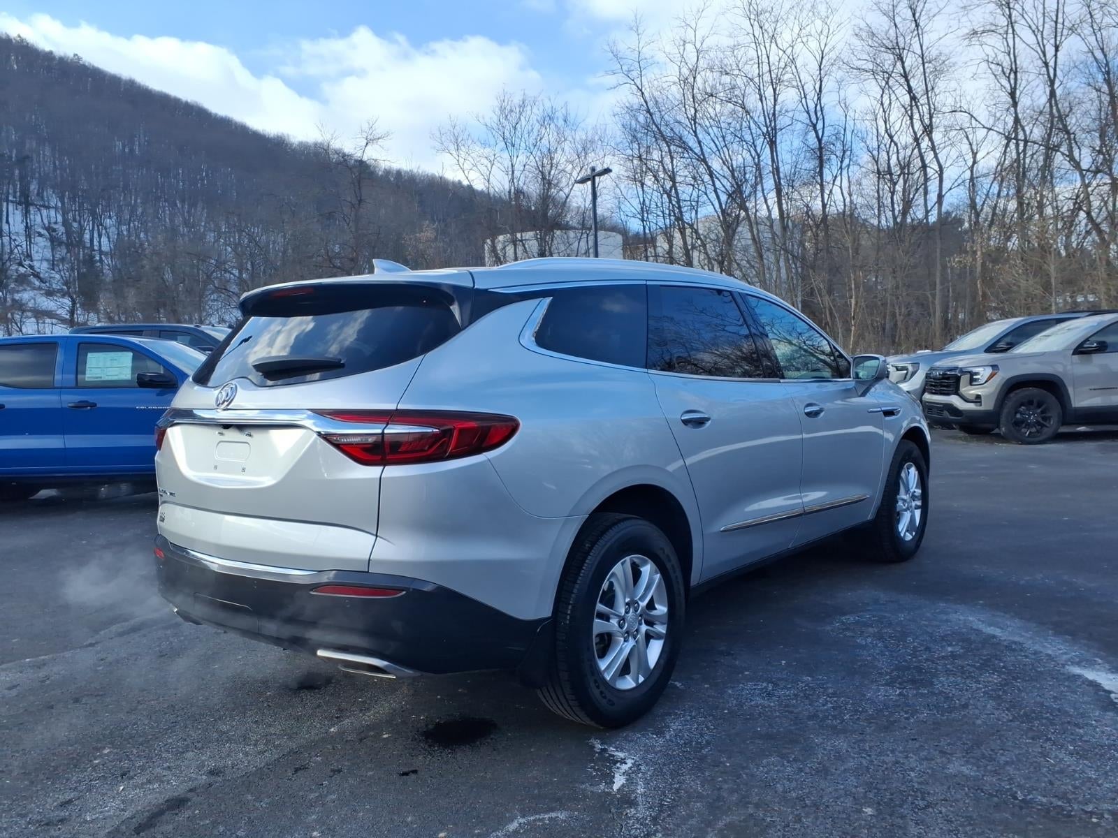2020 Buick Enclave Essence