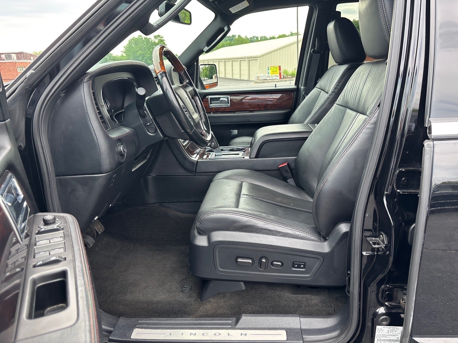 2017 Lincoln Navigator L Reserve