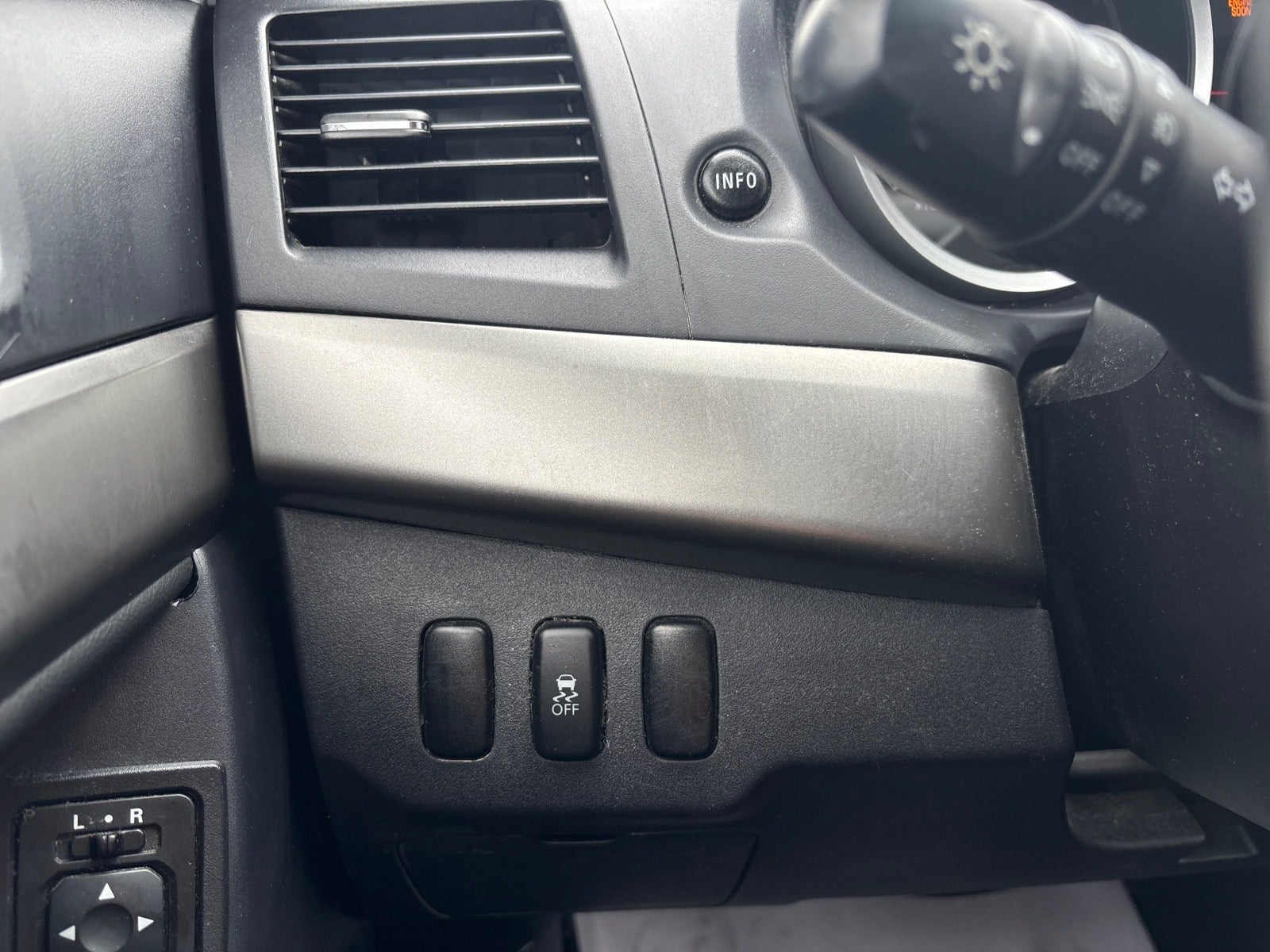 2015 Mitsubishi Lancer ES