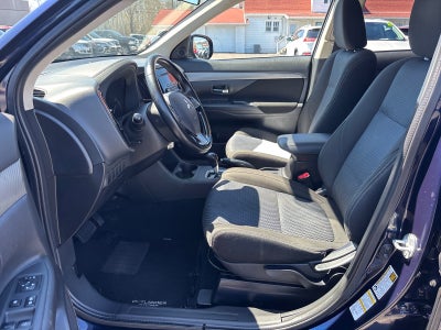 2016 Mitsubishi Outlander SE