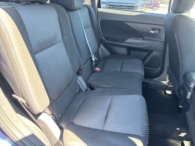 2016 Mitsubishi Outlander SE