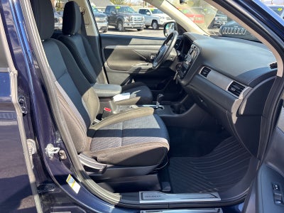 2016 Mitsubishi Outlander SE