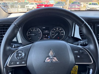 2016 Mitsubishi Outlander SE
