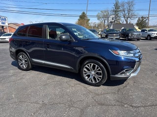 2016 Mitsubishi Outlander SE
