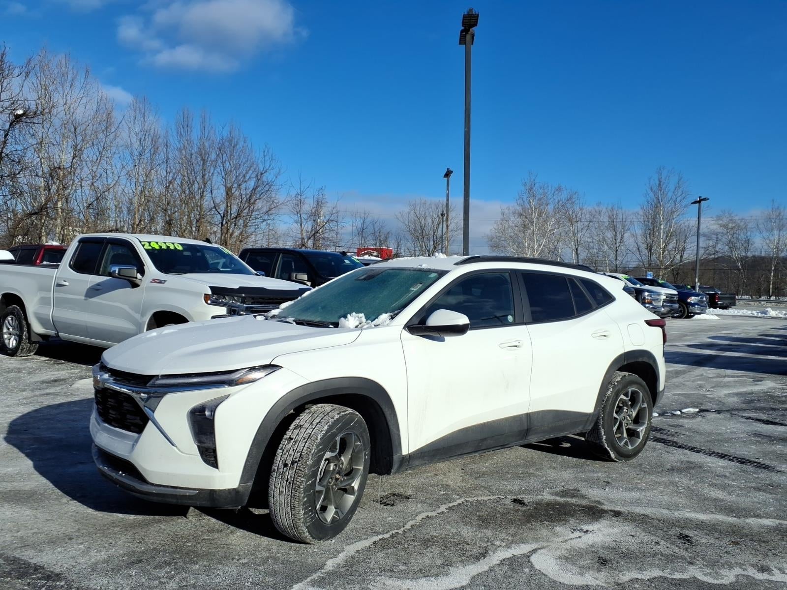 2025 Chevrolet Trax LT