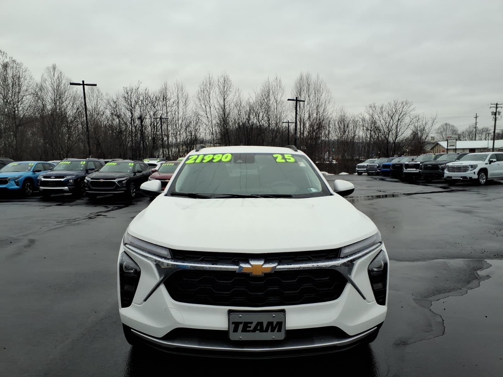 2025 Chevrolet Trax LT
